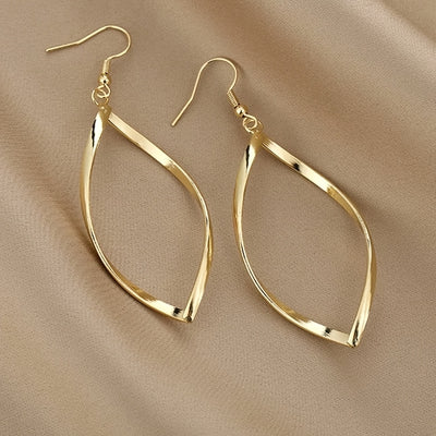 Hollow Twisted Dangle Earrings Elegant Simple Style
