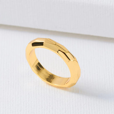 Simple Fashion Gold Plated Brass Ring for Women Cut Diamond