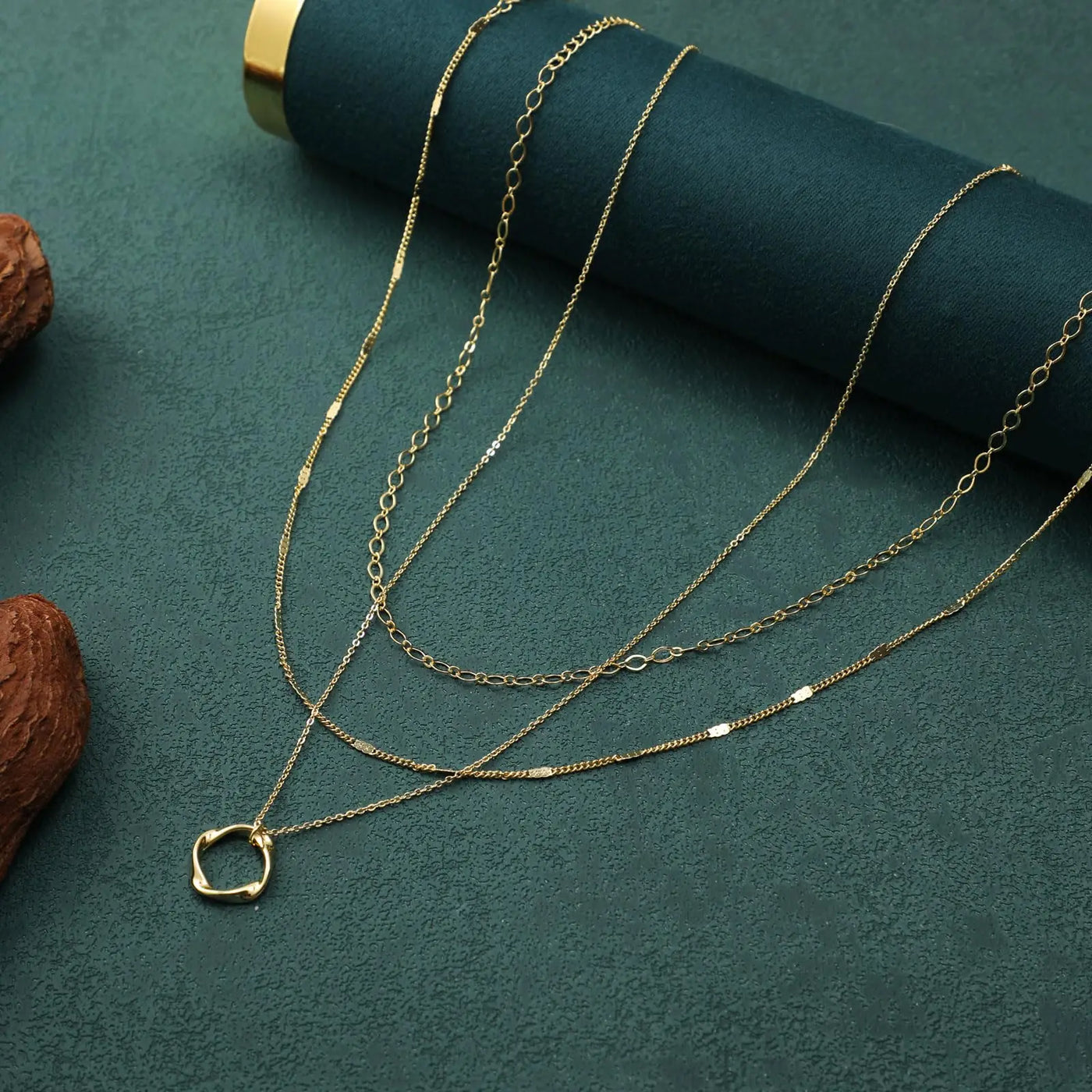 Fashion Gold Plated Three-layer Oval Paperclip