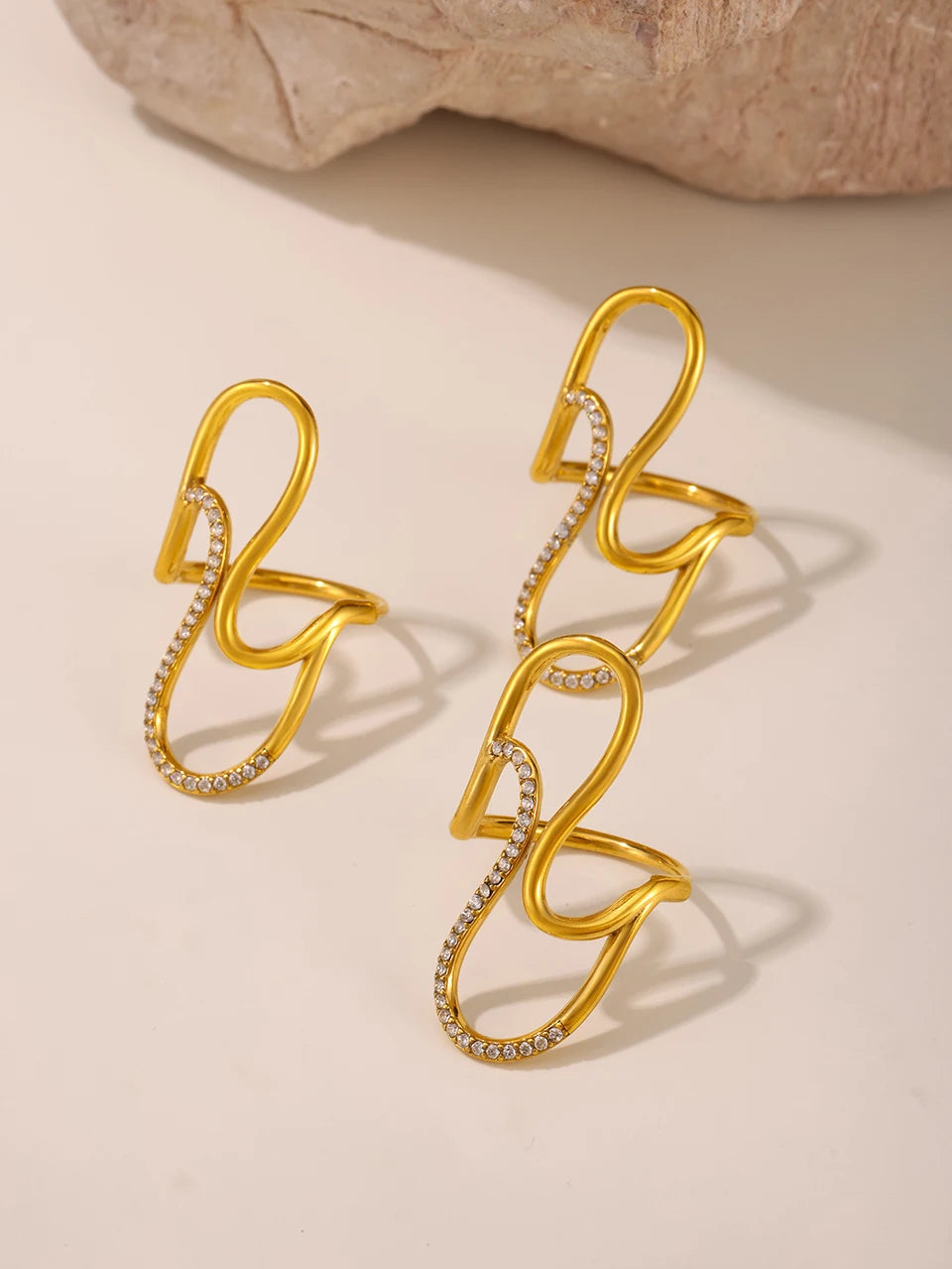 Fashion Women's Ring In Stainless Steel With Shiny Zircon 18k Gold