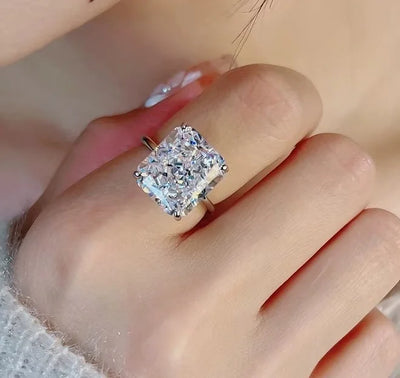 Fashion  Forward 18K Gold  Plated Pieces With Captivating Crystal