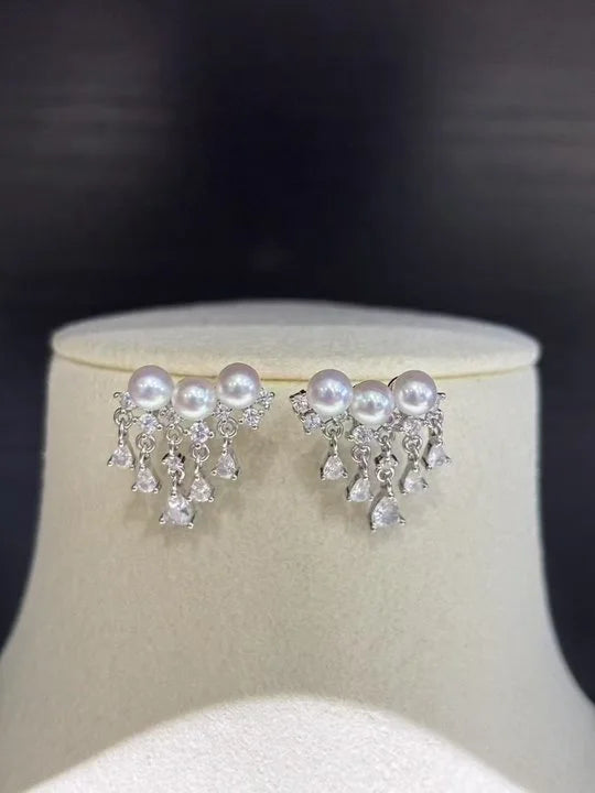 Fashion  Forward 18K Gold  Plated Pieces With Captivating Crystal