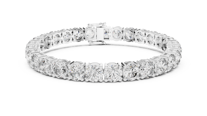 Claw-set round lab-grown diamond bracelet in white gold by THE LAB Jewellers